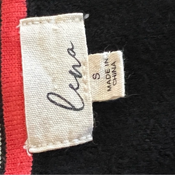 Lina B Neck Sweater. - Picture 5 of 5